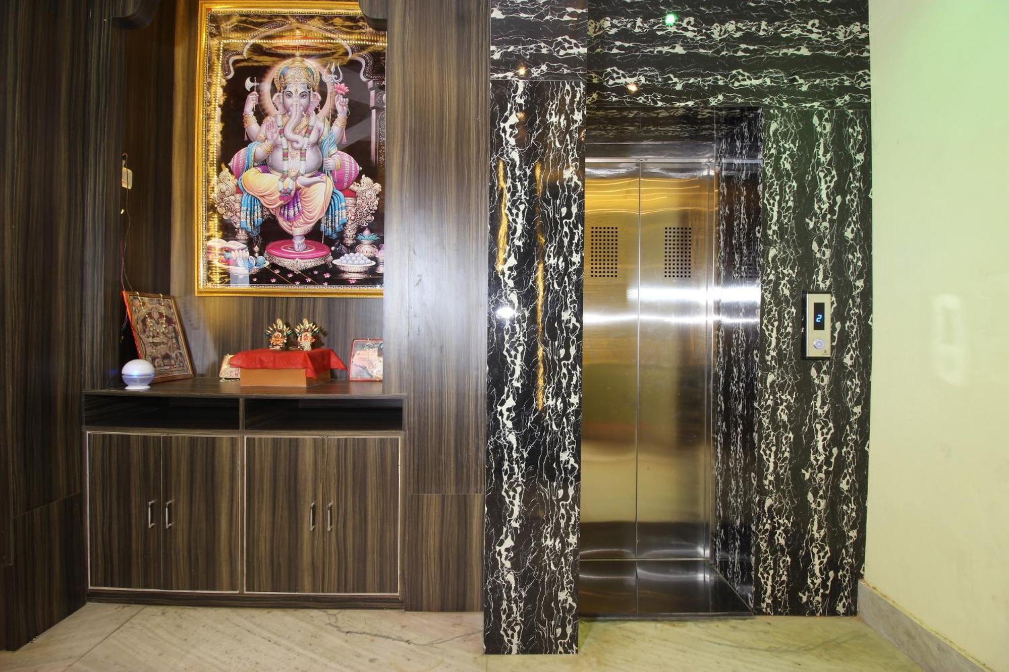 Hotel O Blue Diamond فاراناسي المظهر الخارجي الصورة