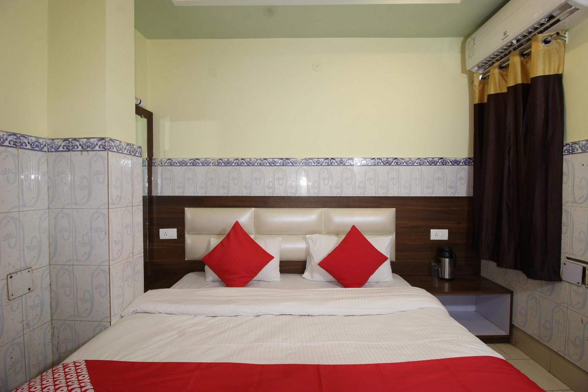 Hotel O Blue Diamond فاراناسي المظهر الخارجي الصورة