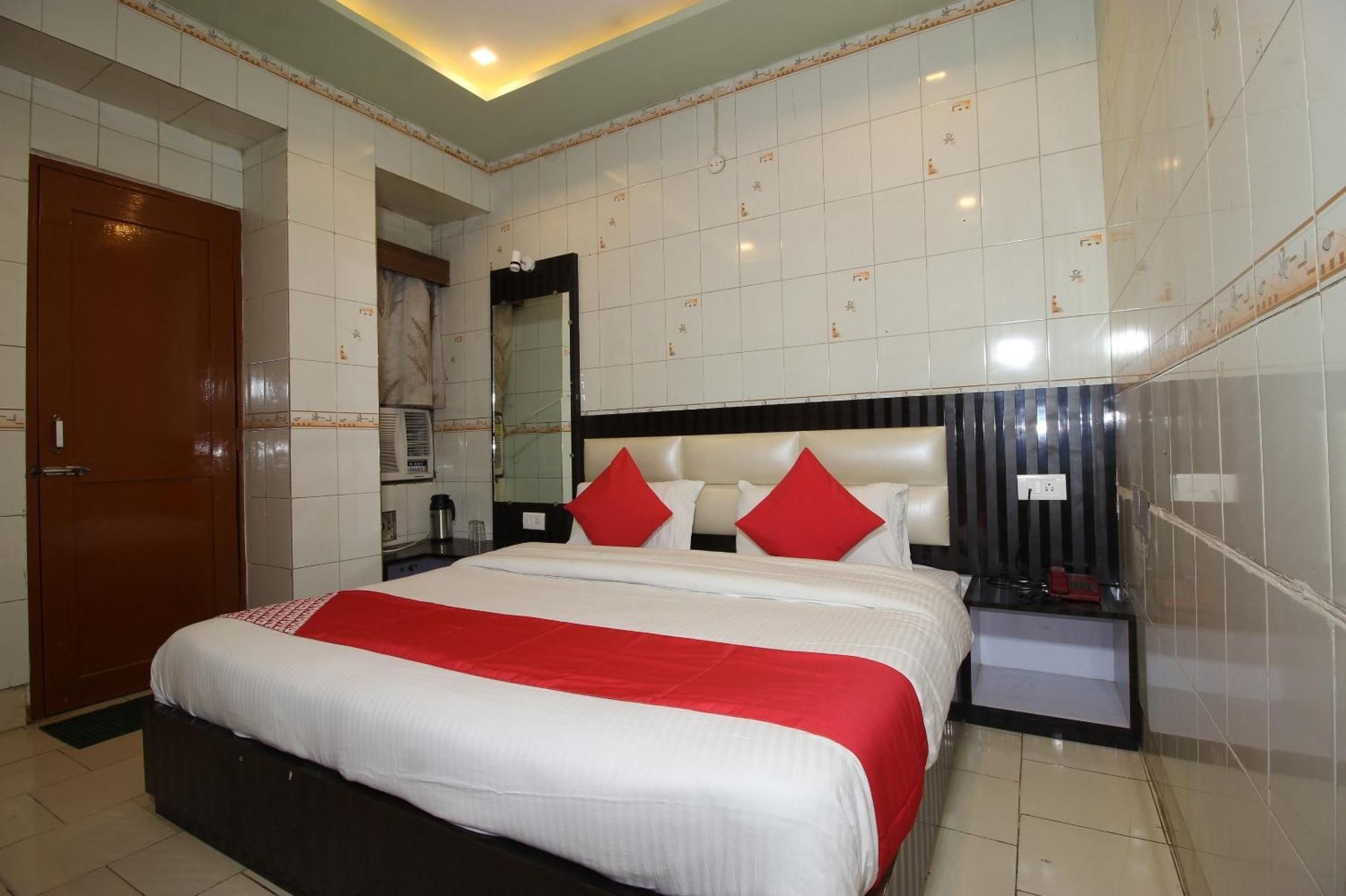 Hotel O Blue Diamond فاراناسي المظهر الخارجي الصورة