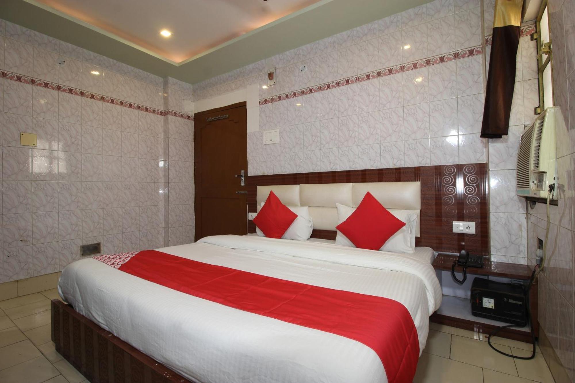 Hotel O Blue Diamond فاراناسي المظهر الخارجي الصورة