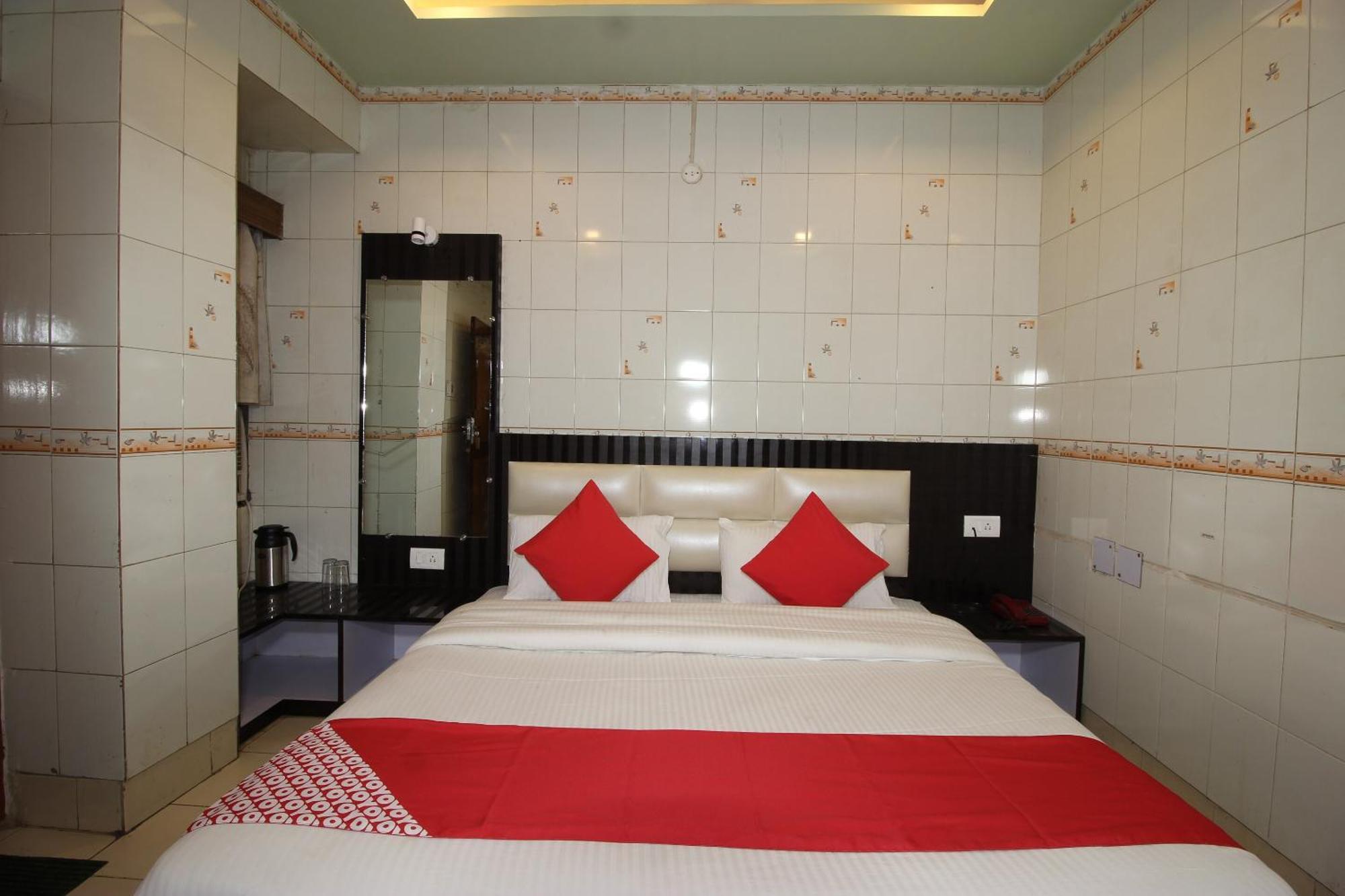 Hotel O Blue Diamond فاراناسي المظهر الخارجي الصورة