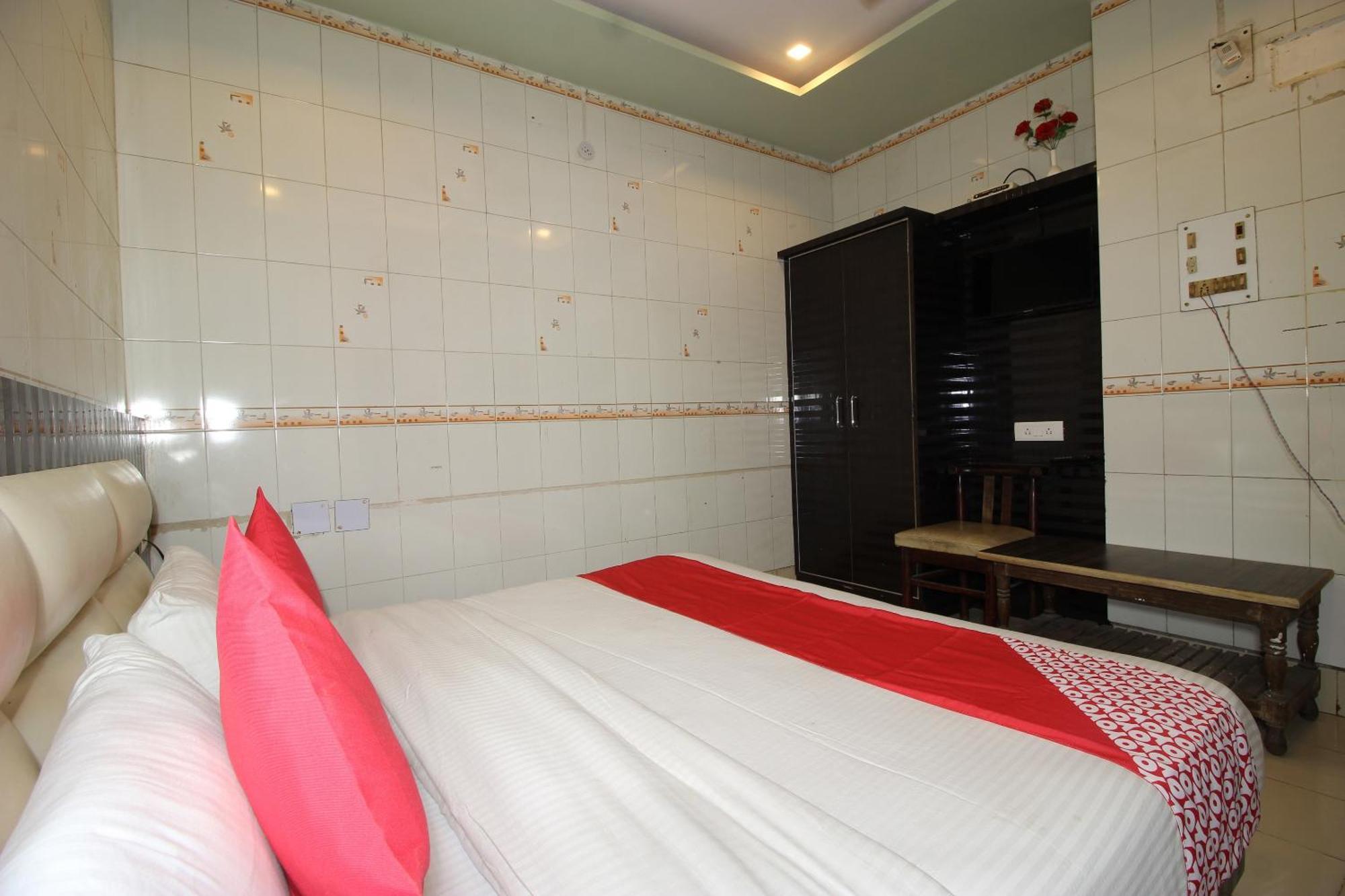 Hotel O Blue Diamond فاراناسي المظهر الخارجي الصورة