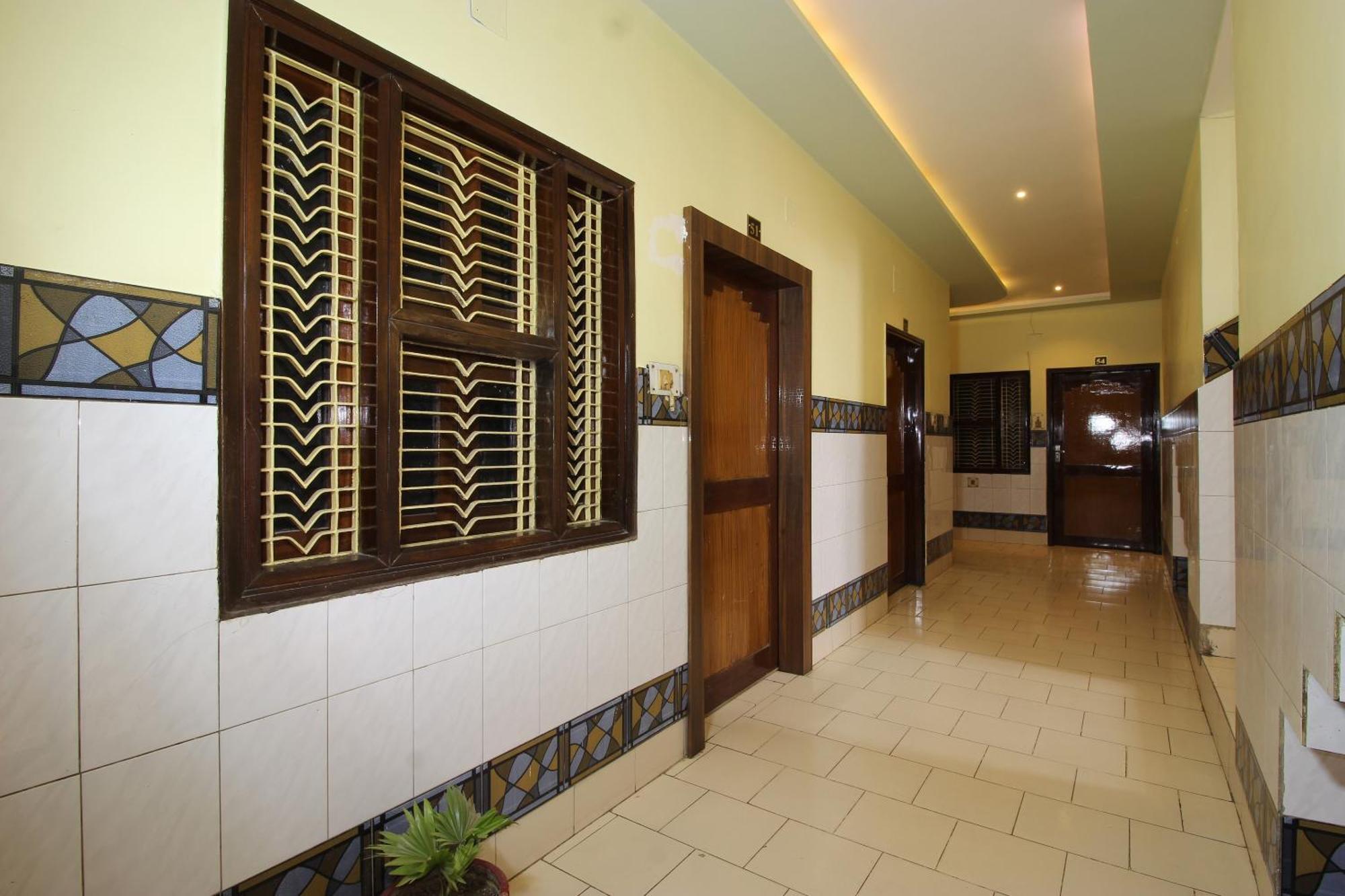 Hotel O Blue Diamond فاراناسي المظهر الخارجي الصورة